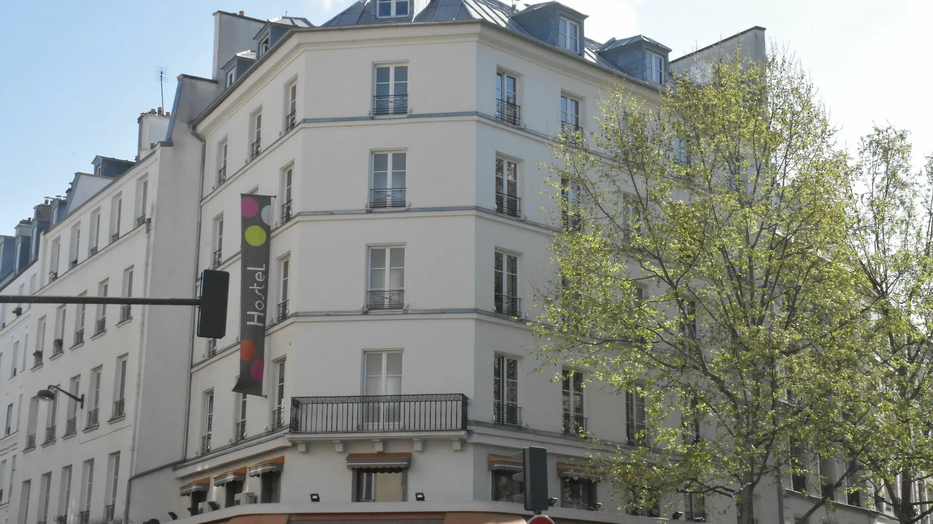 Absolute Republique Hotel Paris