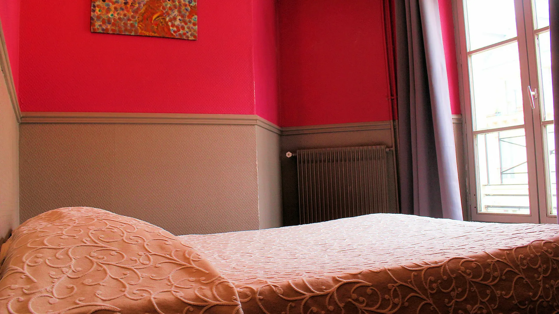 Absolute Republique Hotel